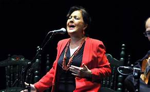Carmen Linares