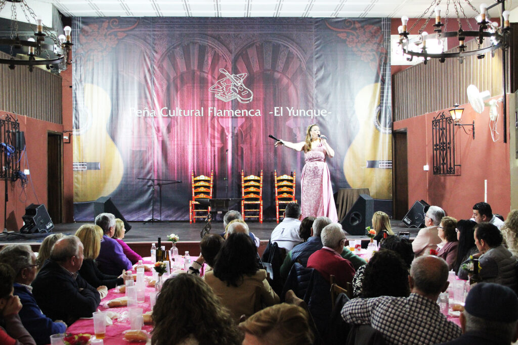 Hje. Mujer del Socio