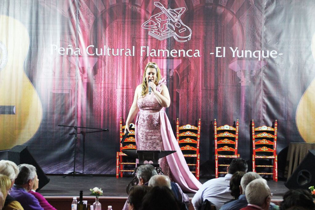 Hje. Mujer del Socio