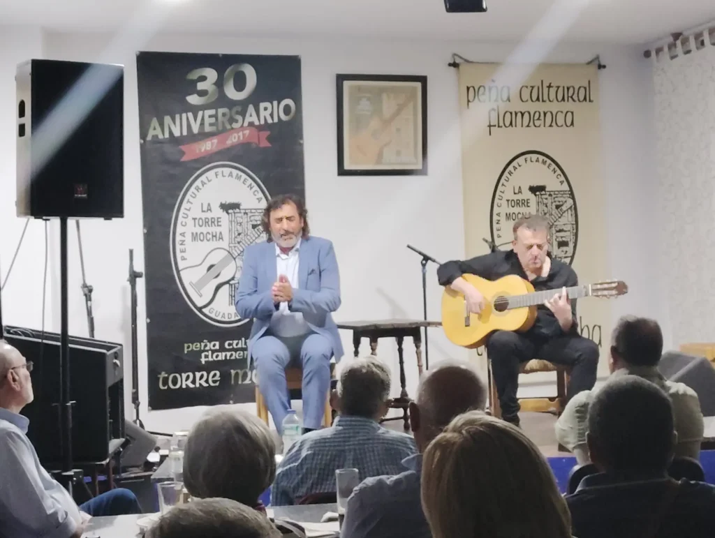 Flamenco, del colegio a la peña