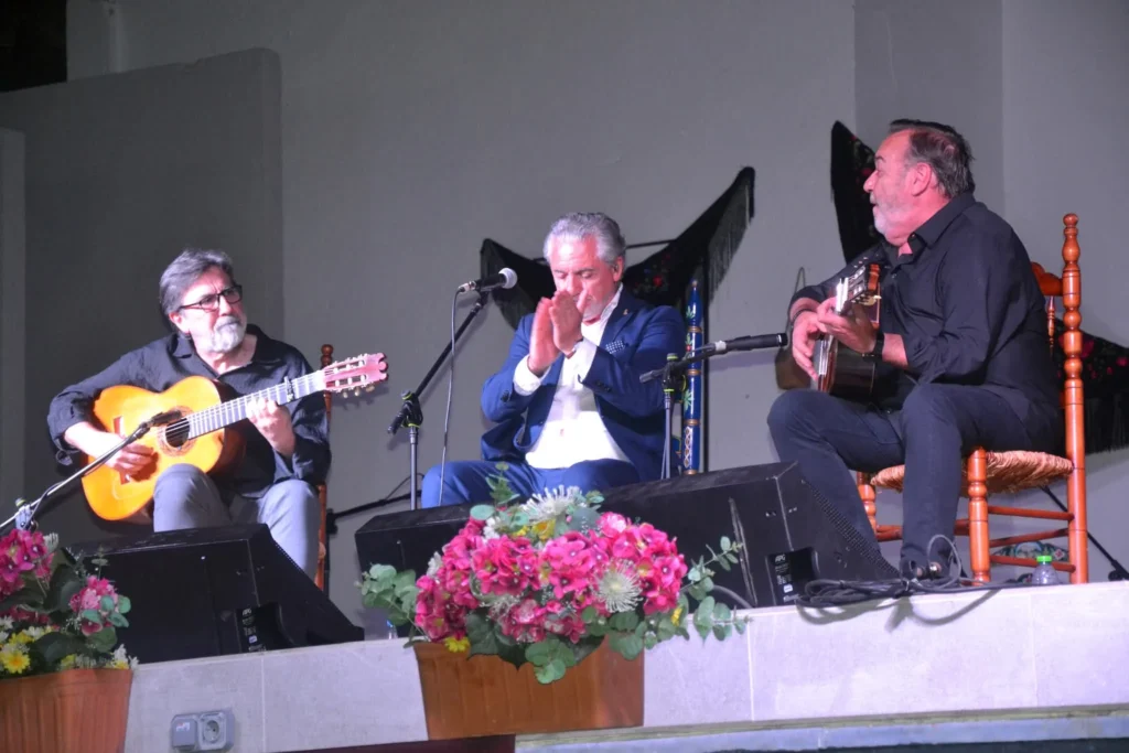 Imágen de primer plano de Segundo Falcón y Paco Jarana en la 53 Pipirrana Flamenca
