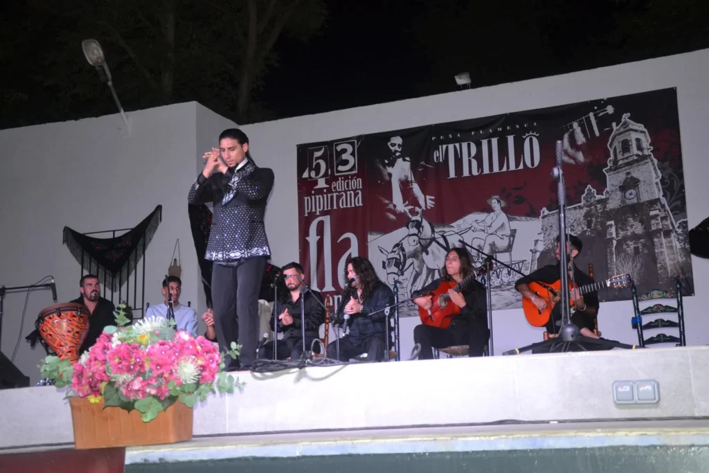 Fotografía de Iván Chasquío al cante y Javier de Ana María al toque en la 53 Pipirrana Flamenca