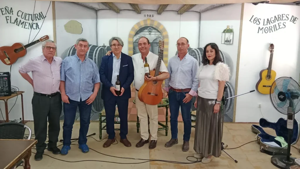 Fotografía del final del Evento con los integrantes