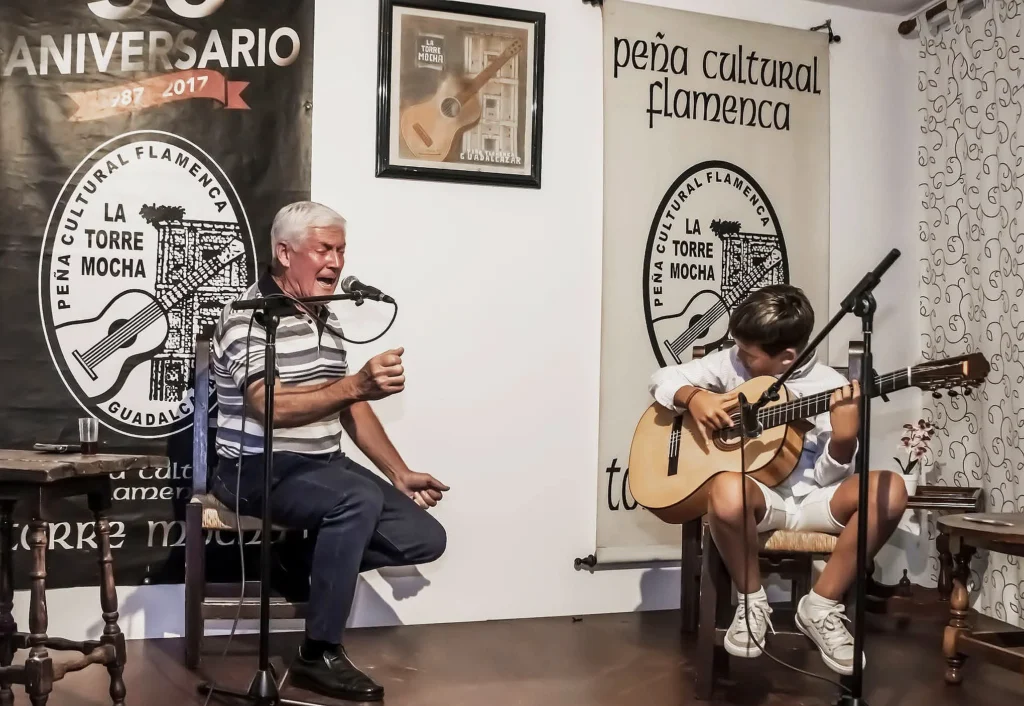 Fotografía del Hijo de Arroyito Hijo en la Noche Flamenca con Luis Sepúlveda