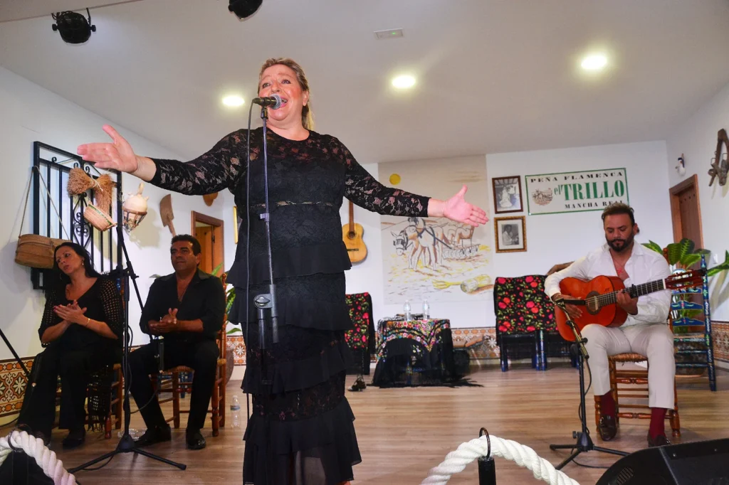 Remedios Reyes y Julio Romero en el Verano Flamenco en El Trillo