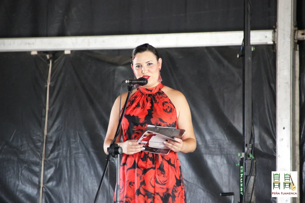 Laura Caballero en la Presentación del Recital Flamenco en la Pre Feria de La Carlota