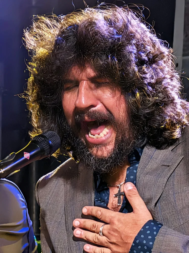 Fotografía de un cantaor en el XLIX Salmorejo Flamenco 26 Septiembre