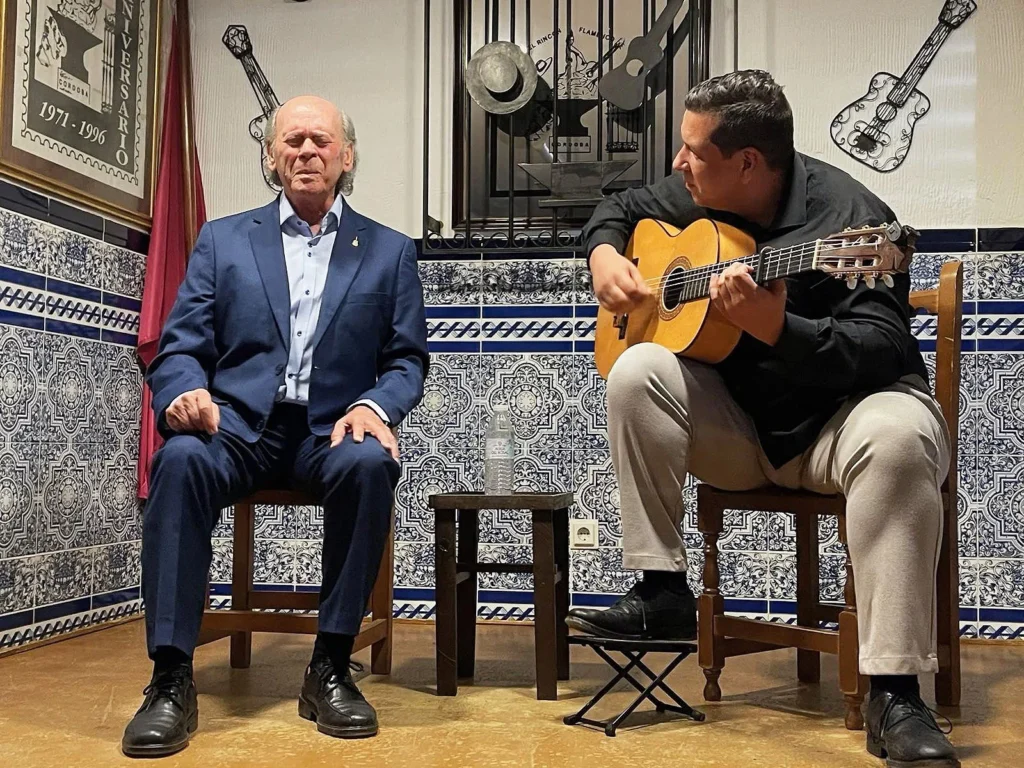 Fotografía de Rafael Ordoñez en el 55 Aniversario Recital Flamenco de la Peña Cultural Flamenca El Rincón Flamenco 12 de Octubre