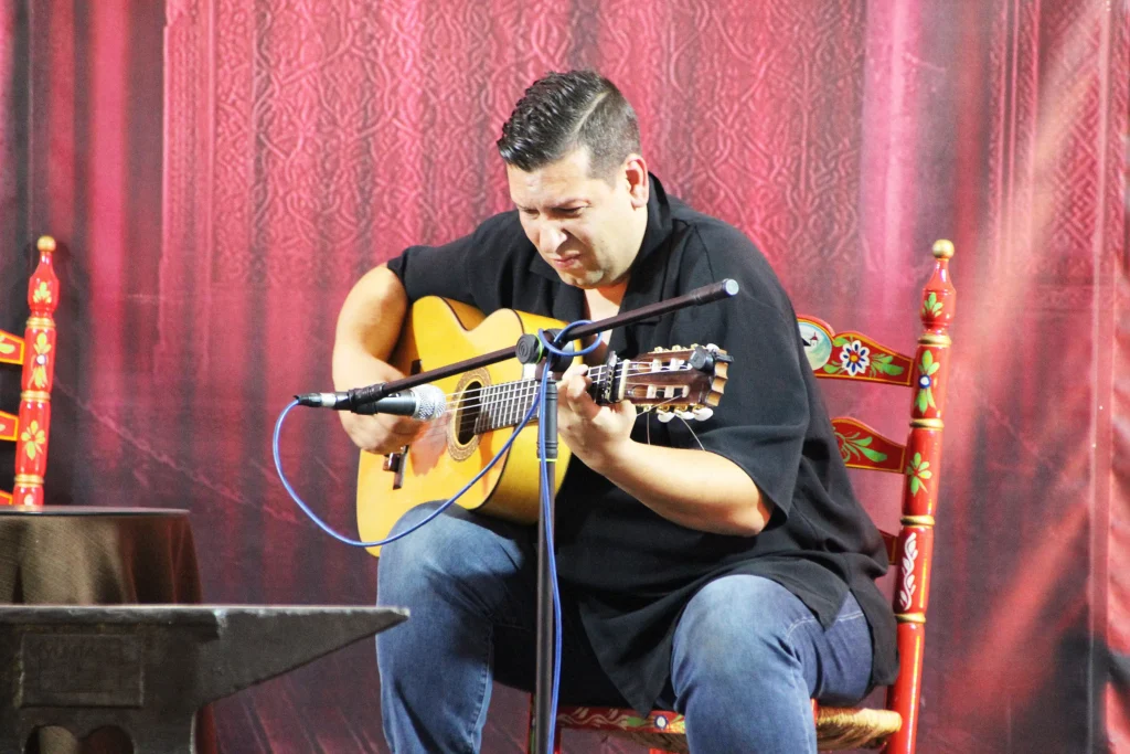 Fotografía de Aitor Escobar en el Recital Flamenco de la Peña Cultural Flamenca El Yunque